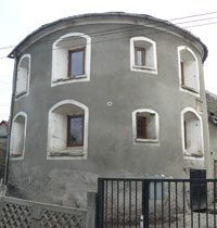 Turnul Semicircular