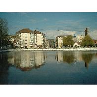 Lacul si cartierul Aleea Parc